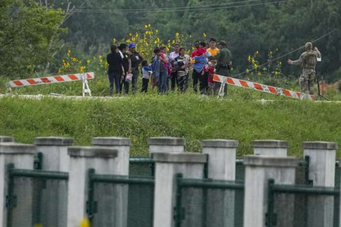 L’Ue vuole deportare i migranti in lager fuori dai suoi confini