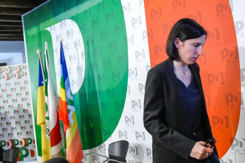 Abuso d’ufficio, Schlein contraria e sindaci a favore: la divisione tra abolizione e modifica