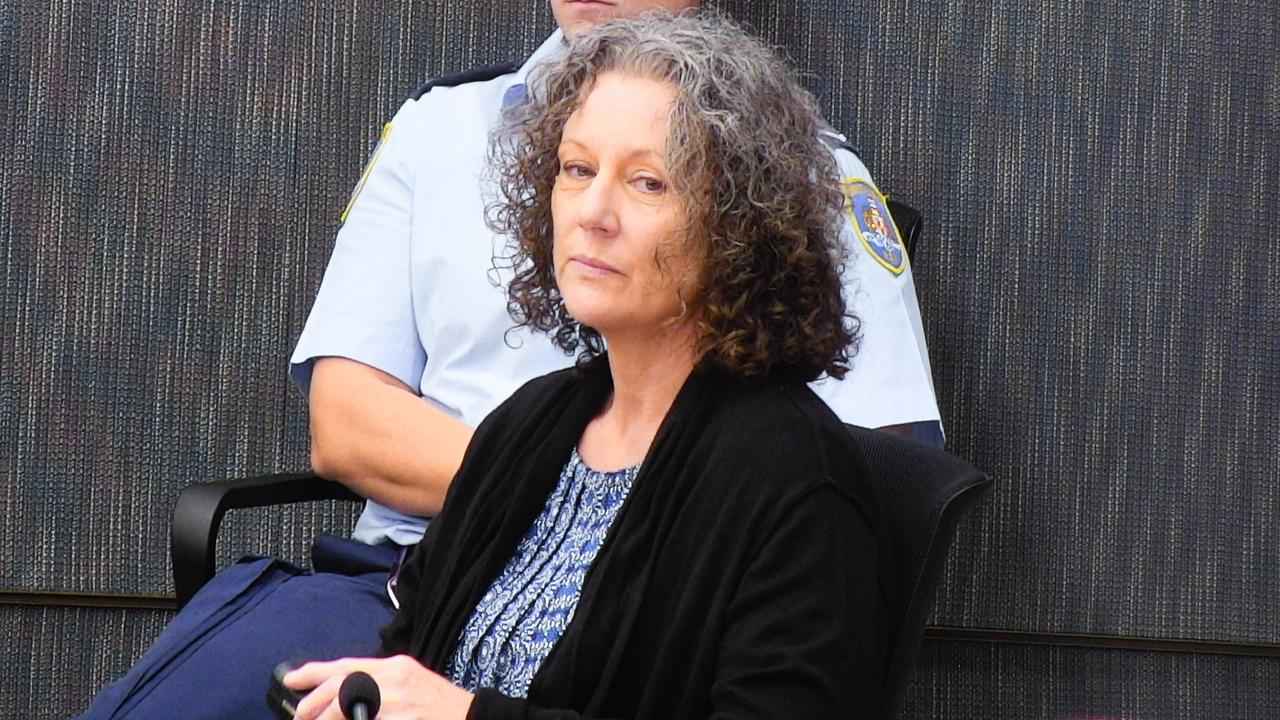 Condannata per aver ucciso i suoi 4 figli, Kathleen Folbigg scagionata dopo 20 anni di carcere