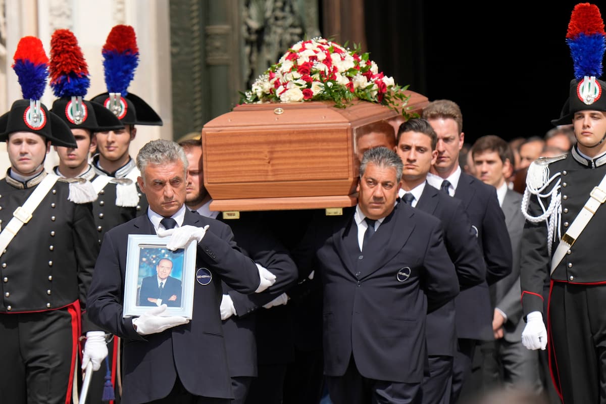 L Omelia Dell Arcivescovo Di Milano Delpini Per I Funerali Di Berlusconi Desiderio Di Vita