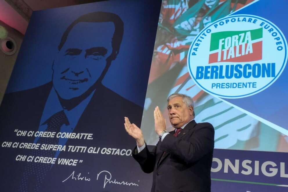 Primo Consiglio senza Berlusconi, Tajani segretario di Forza Italia: “Fate valere le sue idee”