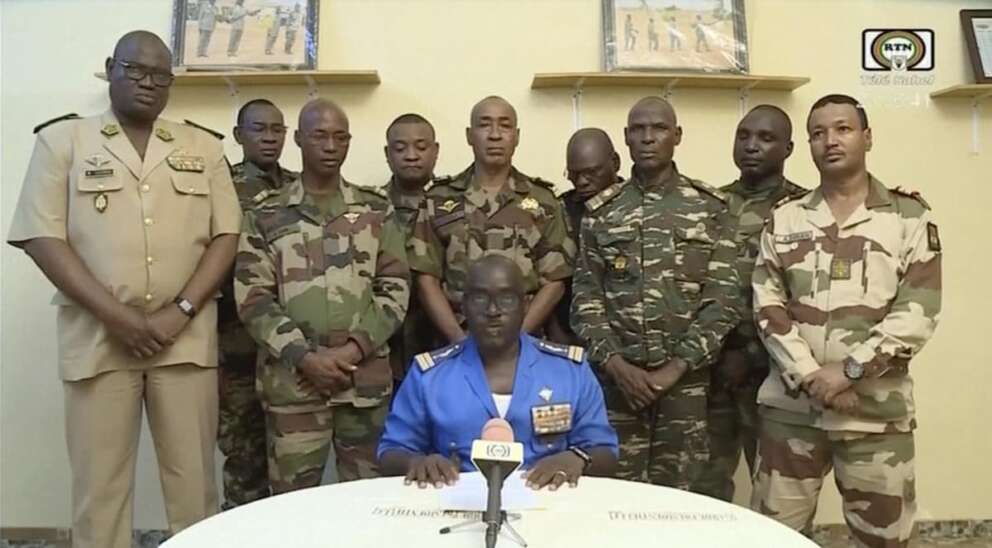 Golpe in Niger, i militari annunciano la deposizione del Presidente Bazoum: occidente allarmato