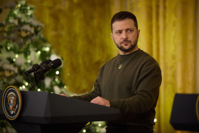 Il piano di Zelensky per terminare la guerra: escalation fino alla vittoria