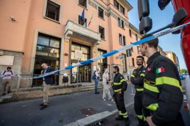 Incendio devasta la casa di riposo, sei morti e 81 anziani in ospedale: due in gravissime condizioni