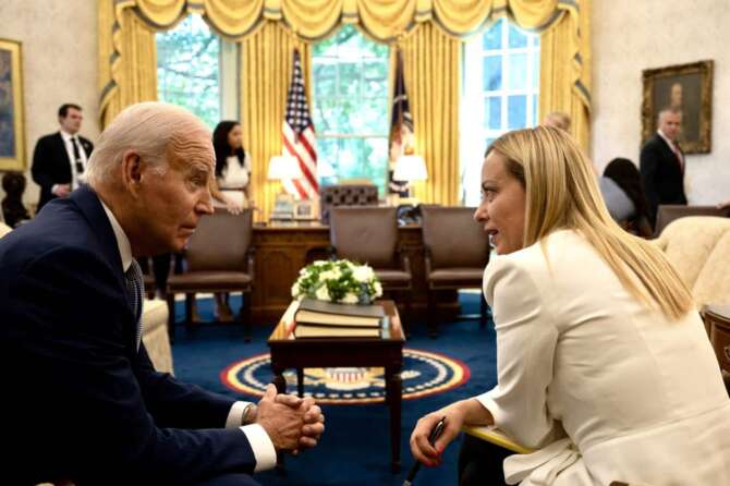 Meloni incontra Biden alla Casa Binaca: “Abbiamo una visione comune, andrò anche in Cina”