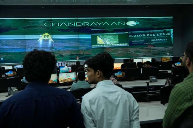 L’India è sulla Luna con la storica missione del Chandrayaan 3: “Il cielo non è il limite”