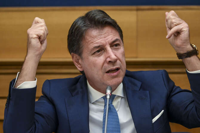 Giuseppe Conte, il leader inconsistente e senza sostanza del Movimento 5 Stelle