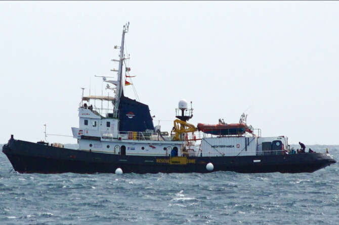 Fermata la Mar Ionio: non ha obbedito ai libici