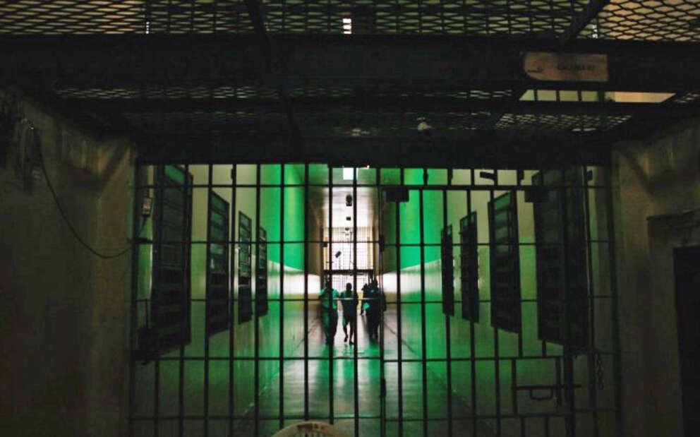Strage nelle carceri italiane, altri due detenuti si tolgono la vita: “Politica indifferente, il governo non fa nulla”