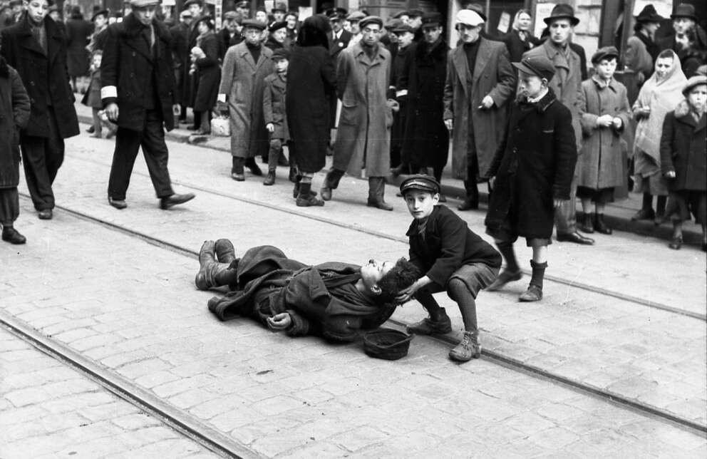 Razzia nel ghetto di Roma, più di mille deportati ad Auschwitz