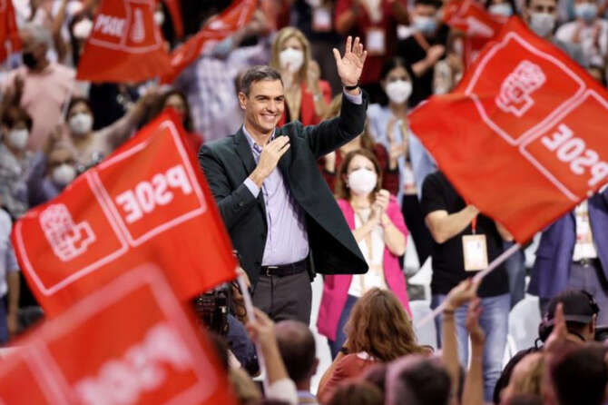 Il leader socialista Pedro Sanchez prova a formare il governo in Spagna, ha ricevuto l’incarico dal Re Felipe