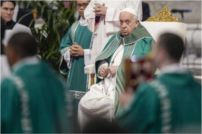 Papa Francesco cambia la Chiesa