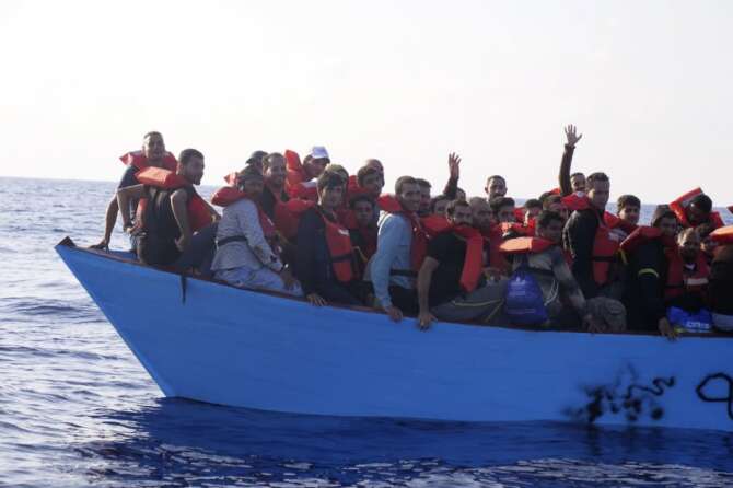 Strage di Stato nel Mediterraneo: oltre 60 persone affogati, il governo Meloni deve risponderne