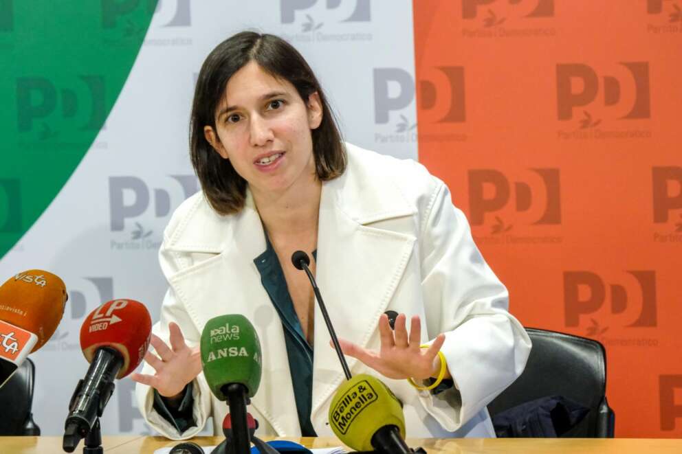 La fiacca opposizione a Giorgia Meloni che svela la crisi di identità del Pd