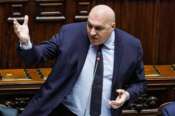 Politica-pm, Crosetto invoca il parlamento