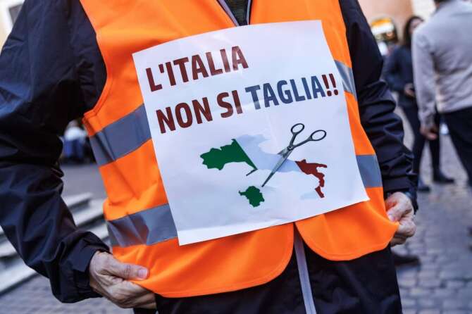 Foto Roberto Monaldo / LaPresse 16-01-2024 Roma Politica Presidio contro il ddl Calderoli sull’autonomia differenziata Nella foto Un momento del presidio al Pantheon 16-01-2024 Rome (Italy) News Demonstration against differentiated regional autonomy In the pic A moment of the demonstration