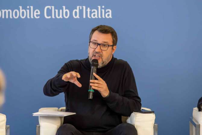 Salvini: “Non mi candido alle europee vedrei Vannacci nella Lega”. Il Generale: “Farò le mie valutazioni”