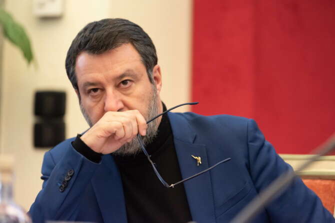 Elezioni, Salvini perde la Sardegna e tenta di strappare la Basilicata a FI: scontro interno su Vannacci in Europa