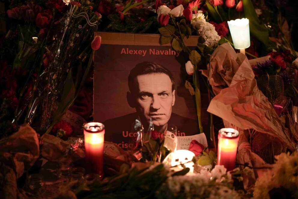Navalny ucciso con un pugno al cuore