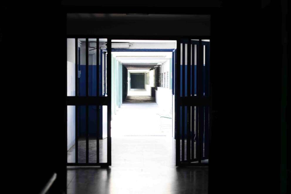 Quanto sono affollate le prigioni, basta tacere sul dramma non solo dei detenuti