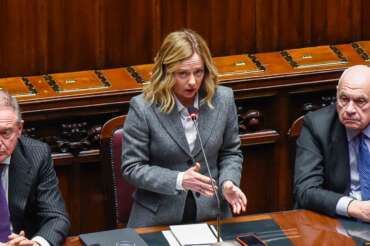 Meloni demolisce la giustizia che funziona, boom di ragazzi in cella