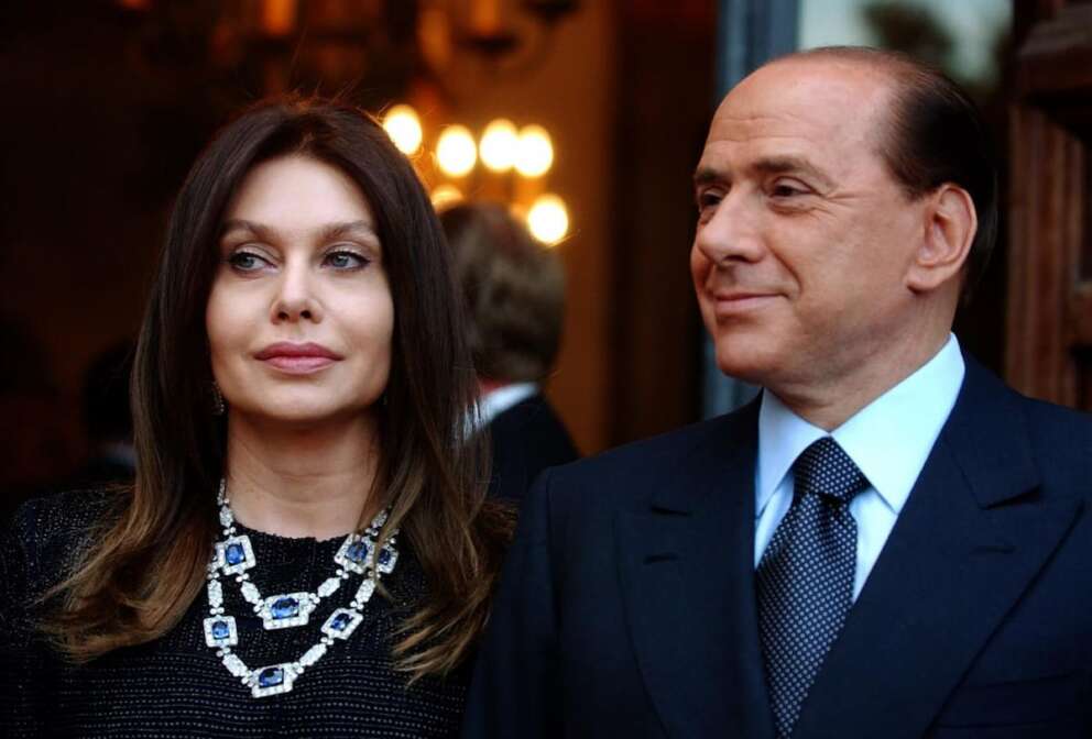 Veronica Lario e Silvio Berlusconi in una foto del 2003