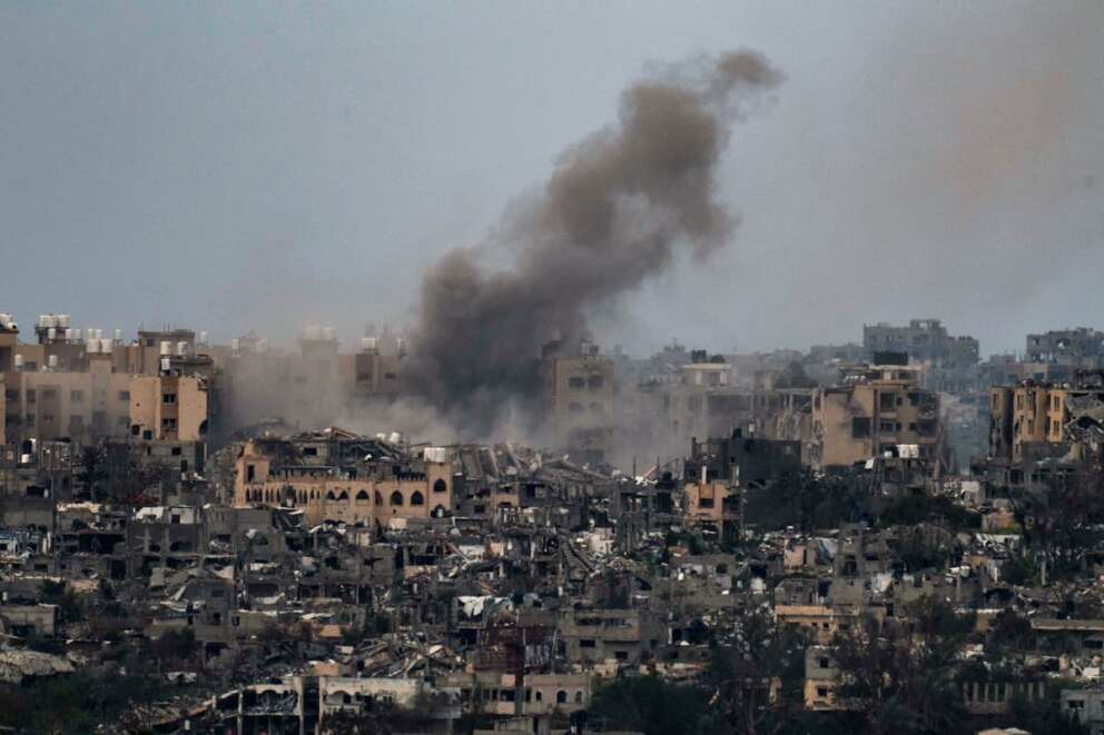 Guerra a Gaza, ripartono i negoziati tra Israele e Hamas: 17 morti in raid su persone in attesa aiuti