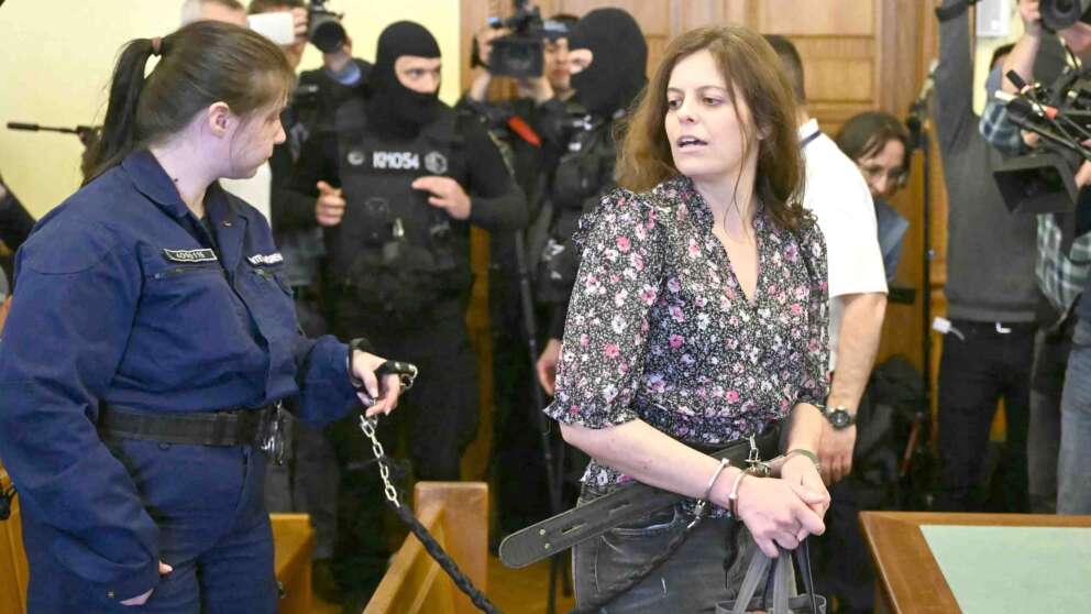 Ilaria Salis scagionata dalla vittima, il giudice rivela il domicilio segreto