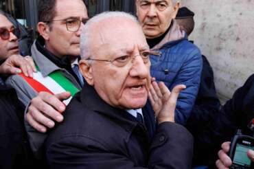 Perché Vincenzo De Luca è stato rinviato a giudizio