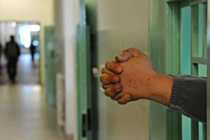 Suicidi in carcere: perché il Consiglio d’Europa ha richiamato l’Italia