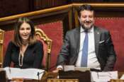 Salvini e Santanchè se la cavano, ma la destra è in grande imbarazzo