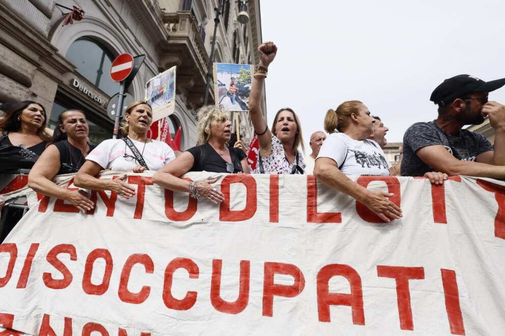Italia imbottita di poveri, ora serve la sinistra per una battaglia contro le disuguaglianze