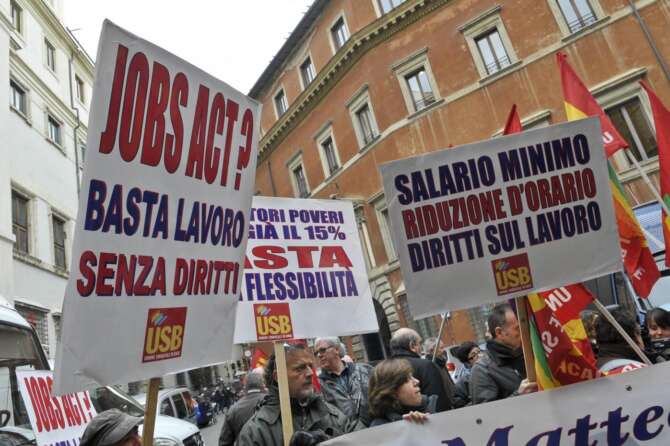 Perché i salari sono più bassi di 30 anni fa: addio alla scala mobile e jobs act