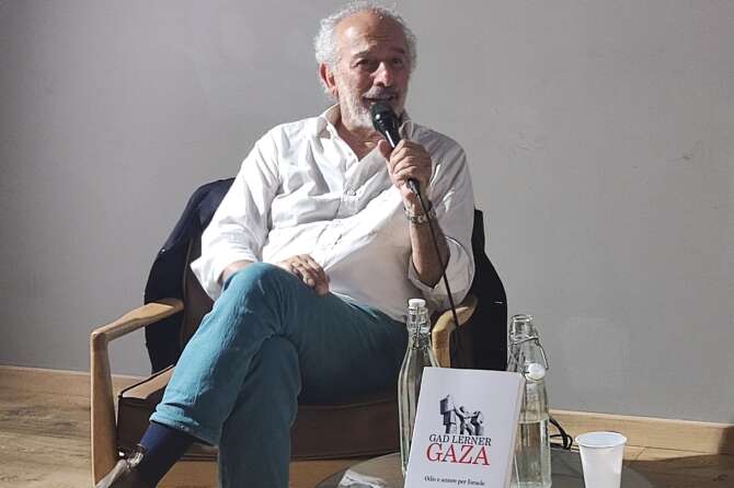 Gad Lerner a Napoli presenta il suo libro ‘Gaza’: “L’ho scritto per metterci in guardia contro i fanatismi”