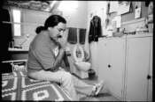 La storia di Leonard Peltier, il pellerossa in carcere per 47 anni dopo un processo farsa