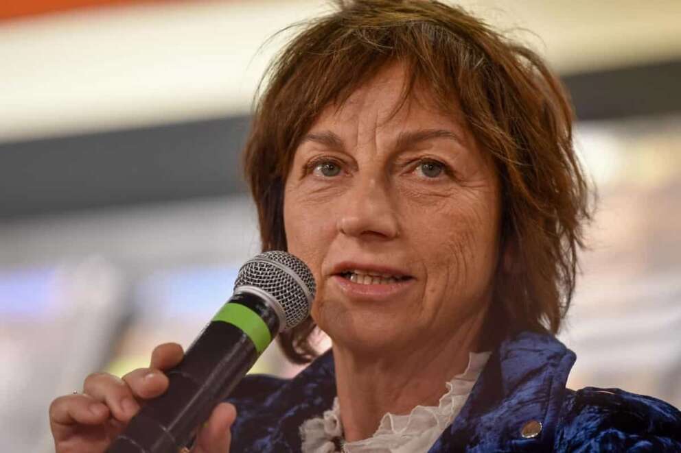 Foto Fabrizio Corradetti / LaPresse 28/10/2017 Roma (Italia) Gianna Nannini firma autografi alla Libreria La Feltrinelli di Via Appia Nuova Nella foto: Gianna Nannini Ph Fabrizio Corradetti / LaPresse 28/10/2017 Rome (Italy) Gianna Nannini firma autografi alla Libreria La Feltrinelli di Via Appia Nuova In the pic: Gianna Nannini