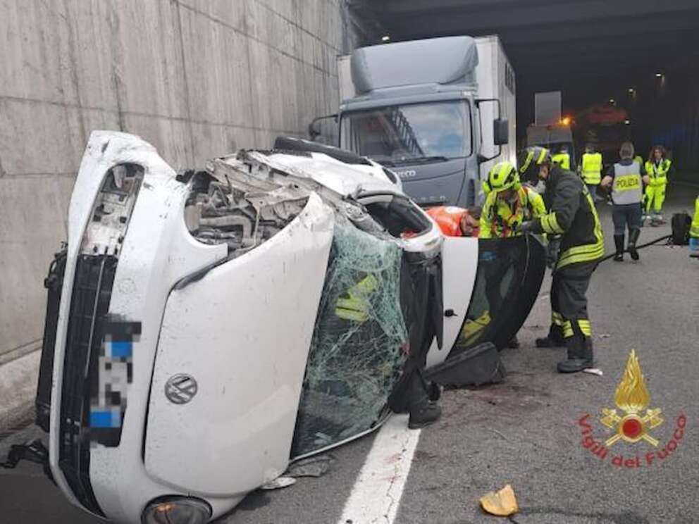 Incidente in tangenziale a Milano, due morti e 2 feriti gravi: chi sono le giovani vittime, andavano a lavoro