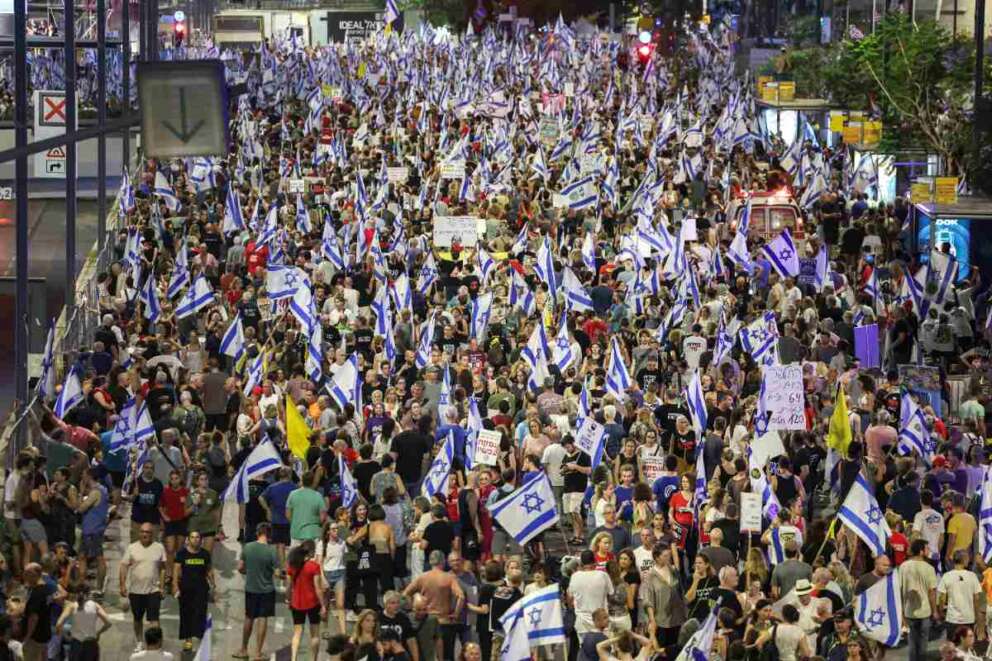 Cosa succede a Israele: la rivolta contro la folle guerra di Netanyahu