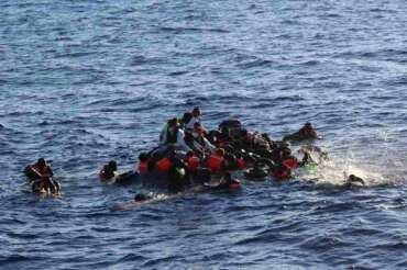 Migranti: famiglie intere inghiottite dal mare, la tragedia costruita a tavolino dai governi