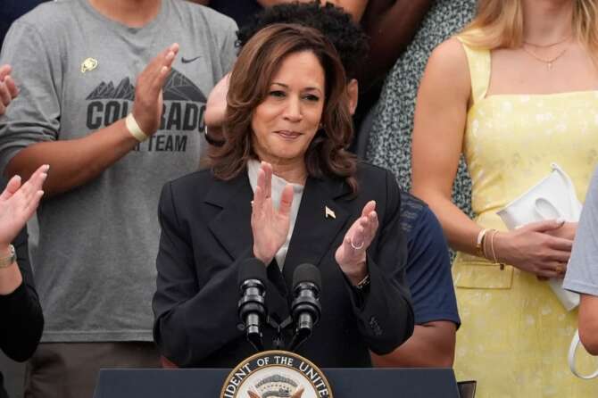 Kamala Harris 22462465_large