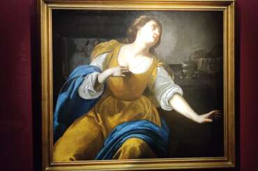 La Maddalena di Artemisia Gentileschi torna a Napoli dopo 400 anni, esposta nella Basilica di Santa Chiara: foto