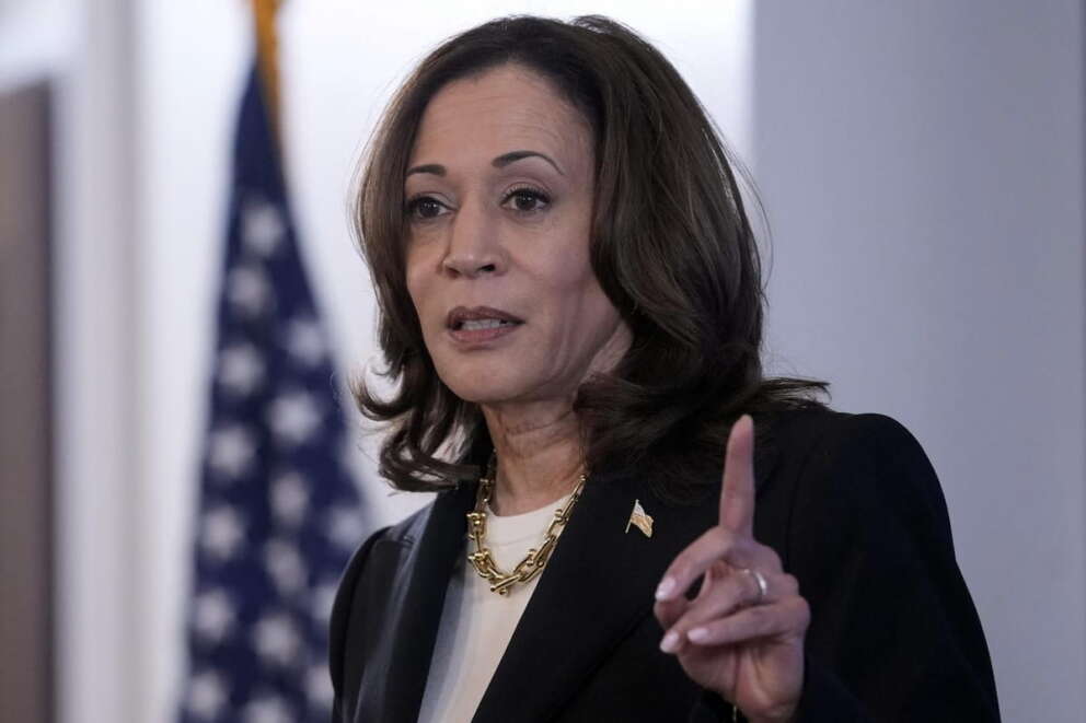 Kamala Harris, primo discorso alla Casa Bianca dopo il ritiro di Biden: “Sua eredità senza pari nella storia moderna”