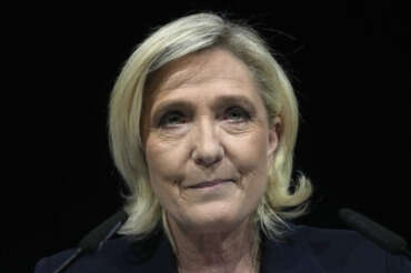 Le Pen, la promessa alla vigilia del voto: “Non faremo più usare a Kiev armi francesi per colpire in Russia”