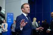 Mélenchon: “Stop al colpo di mano di Macron, mente e cancella il risultato delle elezioni”