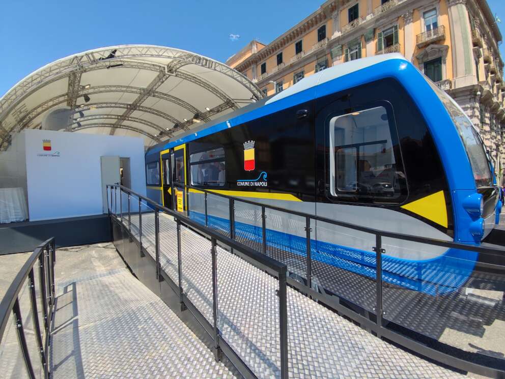 Napoli, inaugurata la linea 6 della metro. L’assessore Cosenza: “Da fine settembre orari normali”