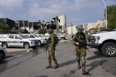 Gaza, l’esercito israeliano ordinò la “direttiva Hannibal”: sparare a militari e civili per evitare ostaggi in mano ad Hamas