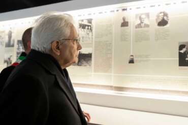 Foto Francesco Ammendola/Ufficio Stampa Quirinale/LaPresse 29-02-2020 Sant’Anna di Stazzema, Italia Politica Il Presidente della Repubblica Sergio Mattarella,visita il Museo della Resistenza di Sant’Anna di Stazzema,in occasione della cerimonia per il cinquantesimo anniversario del conferimento della medaglia d’oro al valor militare al Comune di Stazzema. DISTRIBUTION FREE OF CHARGE – NOT FOR SALE