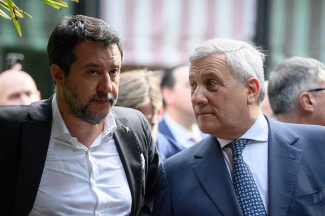 Matteo Salvini e Antonio Tajani all’Evento per i 50 anni del quotidiano Il Giornale – Mercoledì 19 Giugno 2024 (Foto Claudio Furlan/Lapresse) Matteo Salvini and Antonio Tajani at the Event for the 50th anniversary of Il Giornale newspaper – Wednesday, June 19, 2024 (Photo Claudio Furlan/Lapresse)