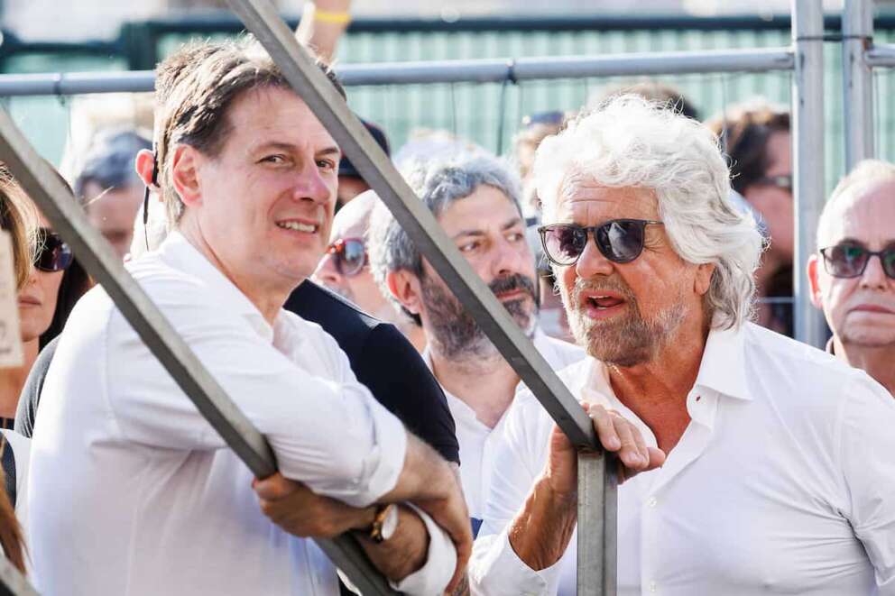 Foto Roberto Monaldo / LaPresse 17-06-2023 Roma Politica Manifestazione contro il lavoro precario organizzata dal Movimento 5 Stelle Nella foto Giuseppe Conte, Beppe Grillo 17-06-2023 Rome (Italy) Politics Demonstration against precarious work organized by the Five star movement In the pic Giuseppe Conte, Beppe Grillo