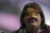 Assunia Legnante from Italy wears a mask after winning the gold medal in the women’s shot put F12 final during the 2024 Paralympics, Friday, Sept. 6, 2024, in Paris, France. (AP Photo/Thibault Camus) Associated Press/LaPresse